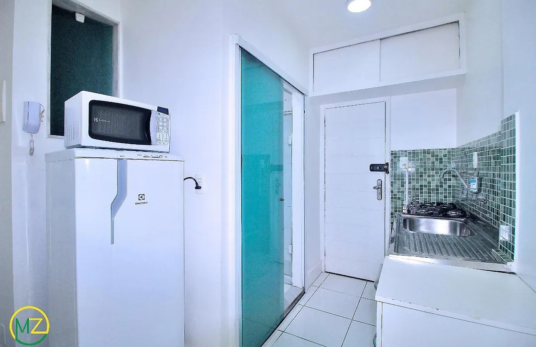 Studio vista mar para 3 pessoas em Copacabana-1